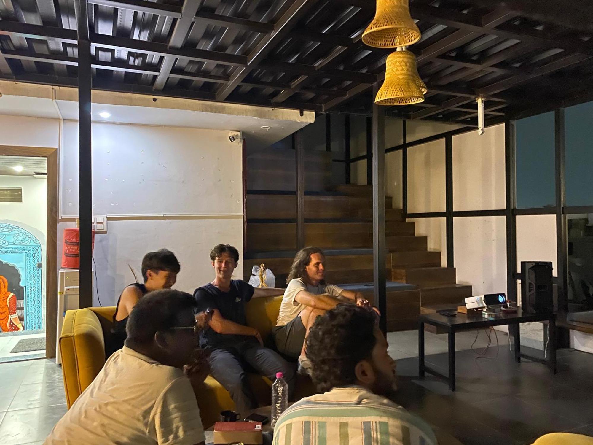 Madpackers Jaipur Hostel Buitenkant foto